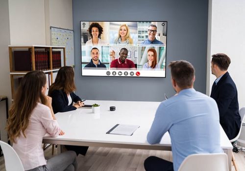 Xu hướng Hybrid working: Thích nghi với mô hình làm việc hình kết hợp